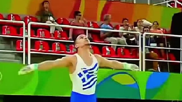 他赢的冠军，你赢的了精神和尊重