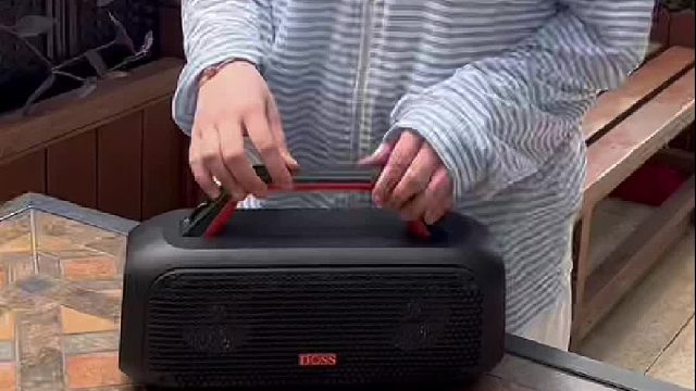 不是我说，户外必备的蓝牙音响真不错