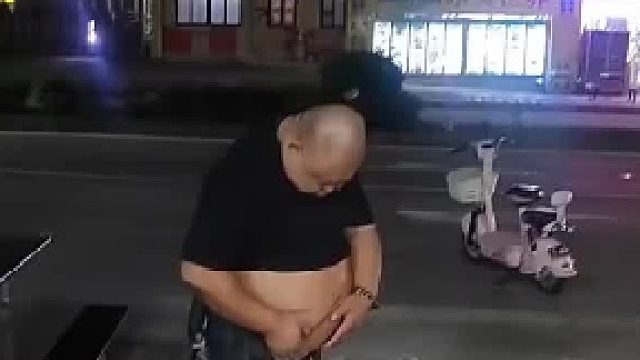 肝腹水，脾脏肿大，容易嗜睡