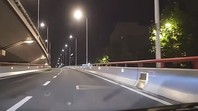 遇到法拉利车友上演了速度与激情分岔路