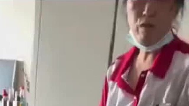 保洁阿姨的姓氏亮了，第一次见这样复姓，把雇主都给惊呆！