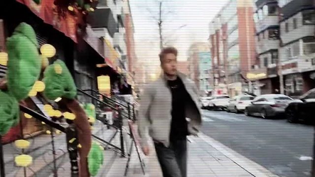 大哥说：“等这句话 等了十年了”