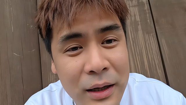 英小杰开皮丁总，吓得小丁直接上班