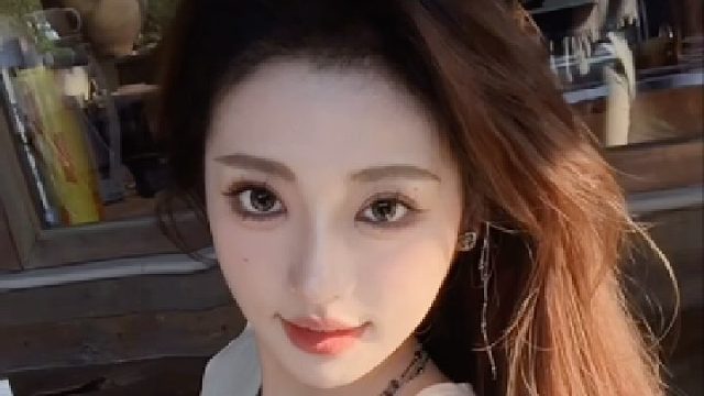一眼干净，二眼沦陷，三眼难忘