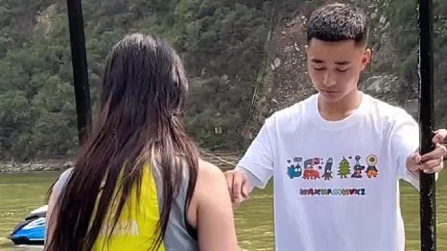 一般 小小水上飞人拿捏～