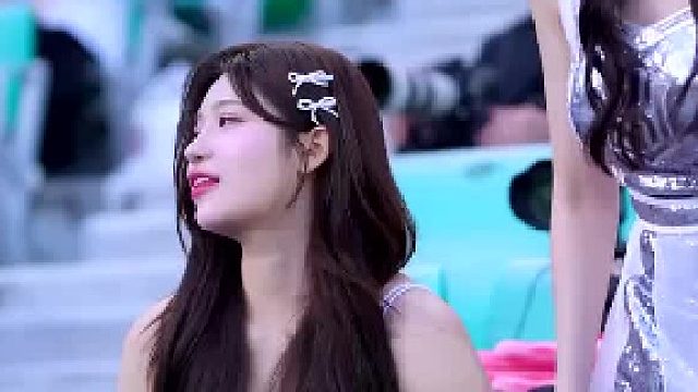 韩国美女啦啦队员金佳贤的舞蹈直拍，轻盈三分球动作美到令人窒息