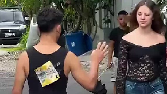 见钱眼开