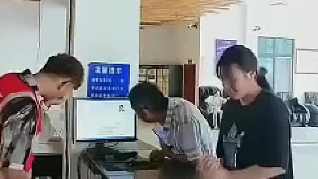 教练：我所有的地方都打点了，就没打你，是吧？