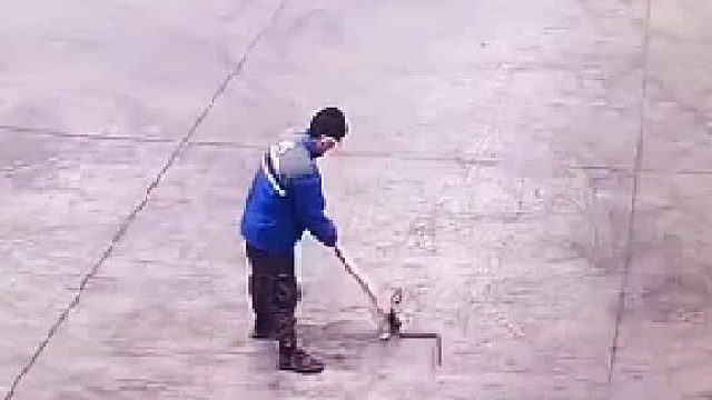这是为了除车上的灰尘吧