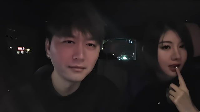 果然阿朱就是不一样，小酷拒绝不能喝冰，结果她一个动作直接封神