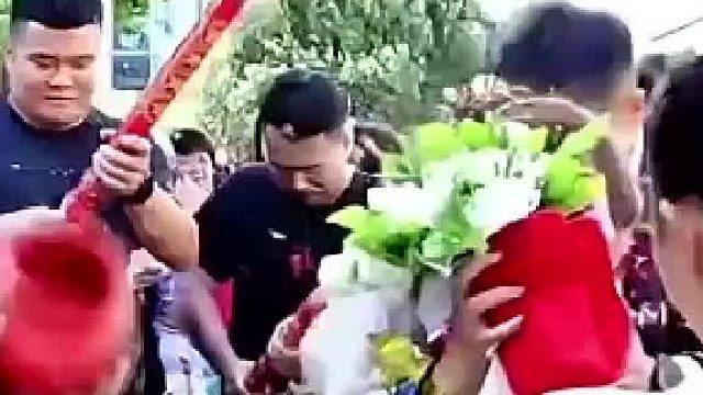 请文明闹婚适可而止