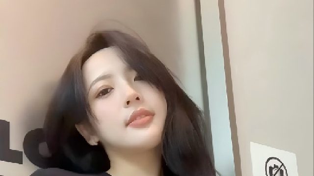 眼神交汇那一刻，就已经输了