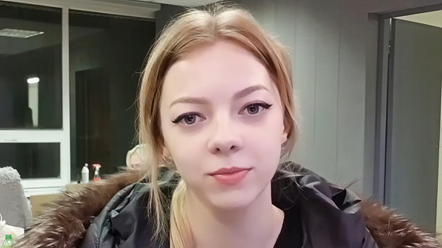 俄罗斯姑娘才艺表演23.12.17_烤肉(维多利亚)素材
