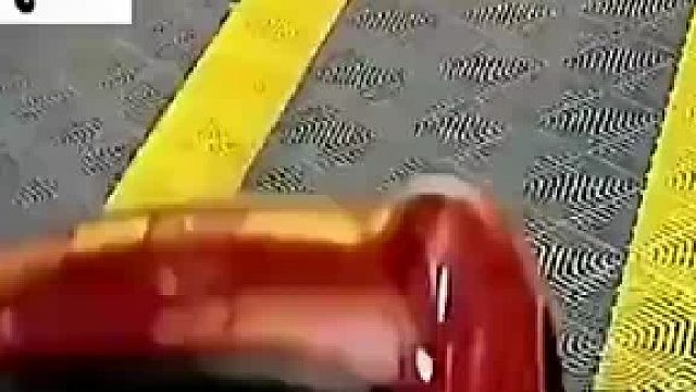 保时捷车主自助洗车，少爷谁教你这么洗毛巾的，你在干什么. .