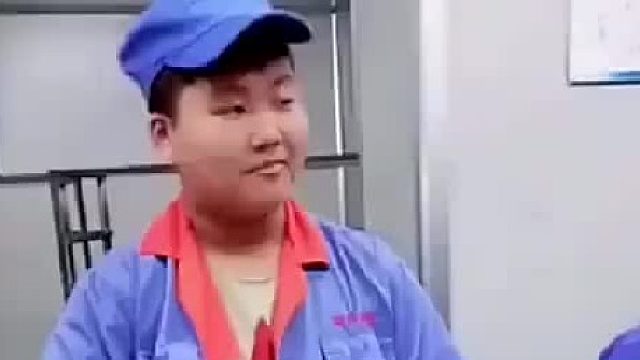 大姨们：反正我不管，活是你一个人干的，工资我们照拿
