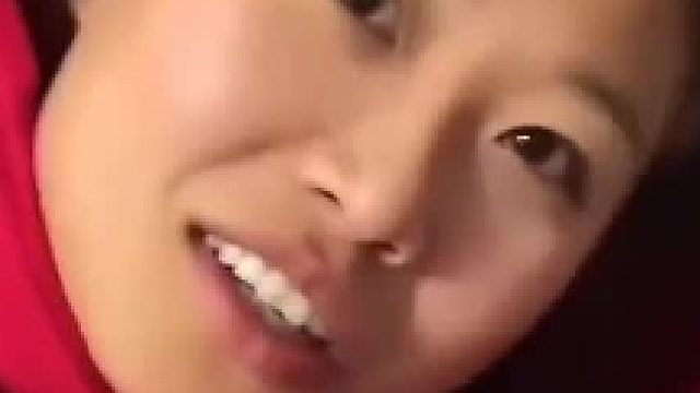 脸色不对！