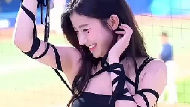 这小嘴肥嘟嘟的