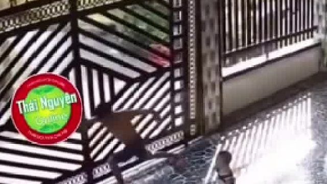 爸爸跟孩子没事吧？