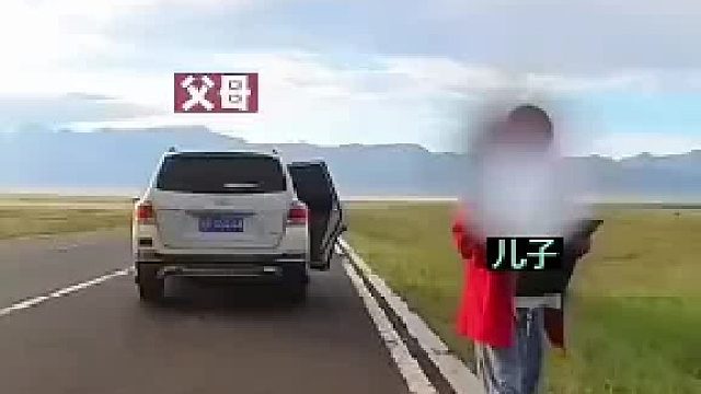 儿子下车家长没注意 开车离开，热心女骑一路追赶告诉家长