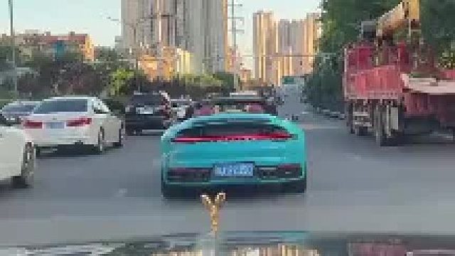 开劳斯莱斯真的不会堵车