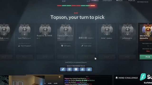 Topson中单女王，血精紫刀快4000血，追着5人打