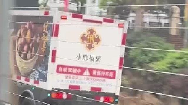无人驾驶有的时候真是个笑话