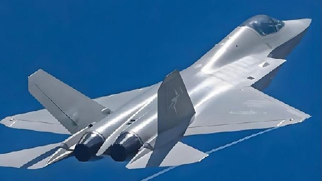 歼-35AE 001号出厂，中国外贸五代机正式亮相