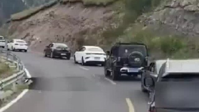 两个司机配合默契，就喜欢这种人