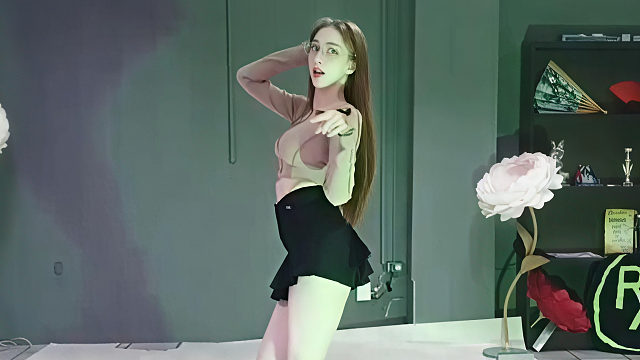 俄罗斯姑娘才艺表演23.12.19_静儿(拉达)01