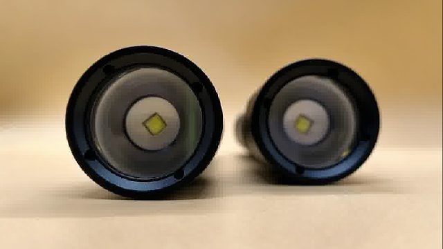 LED5W强光巡检手电筒JW7632防水变焦无线充电手电筒2.6Ah