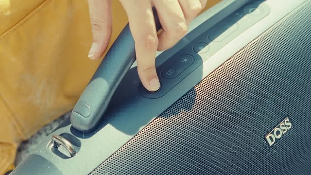 拥抱自由，享受旷野！DOSS户外露营音箱