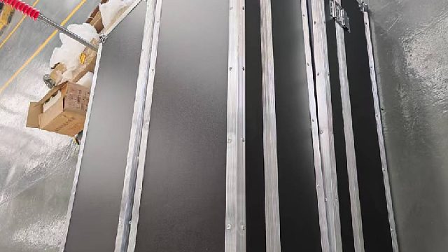 新款双线通信天线杆 高强度材质 户外适配强信号覆盖广寿命长