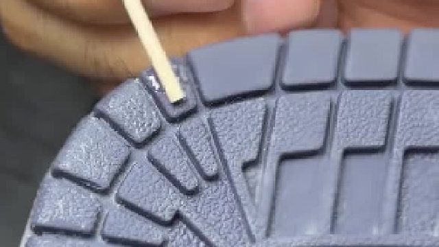 鞋底纹路磨损怎么修复