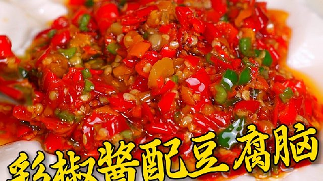 一位优雅帅气的湖南王子正在享受他的下午茶~