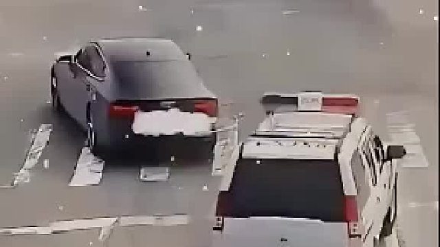 不是，你捡的为啥给他呢？