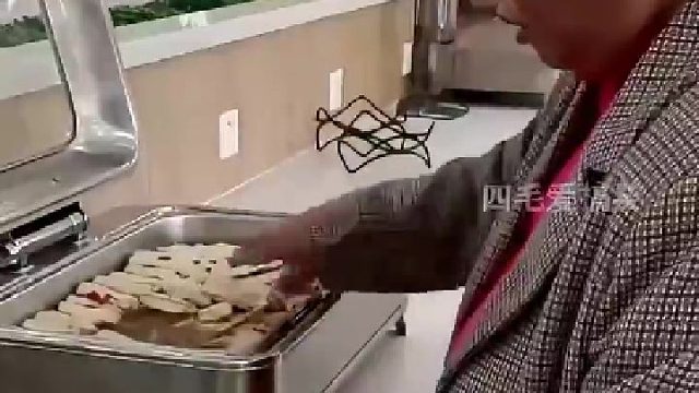 穷富和素质无关！！！！​​​