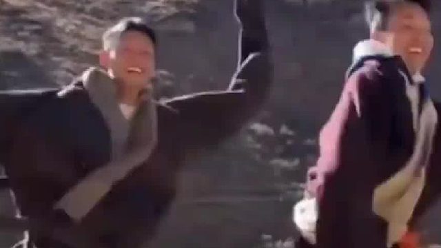 藏族小伙宣传家乡，不料居然出现乌龙