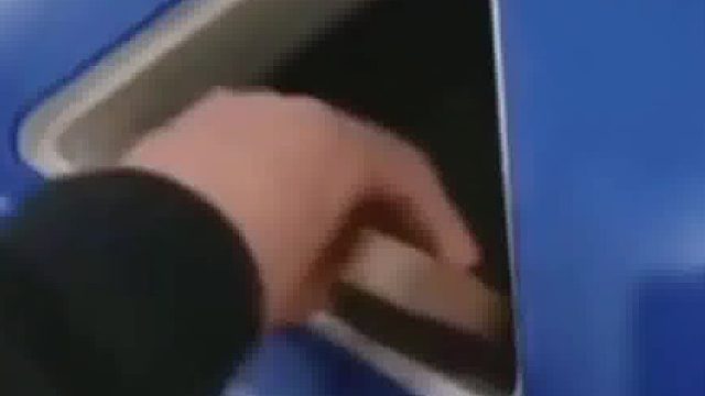 还好设计师不在现场，要是看到这一幕，估计都要怀疑自己的能力了