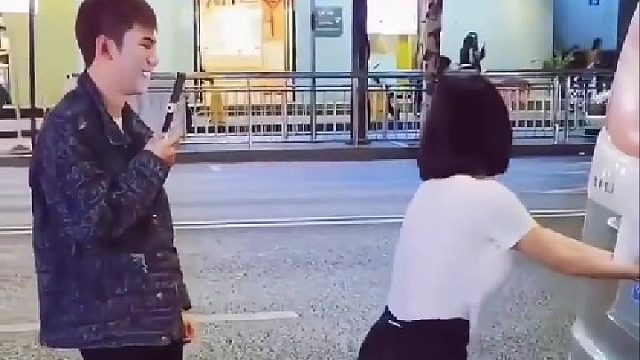 兄弟，这打脸了，美女既然没试出深浅