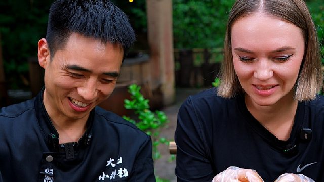 不用来湖南也能吃到这种剥了壳去了虾线的辣卤虾仁