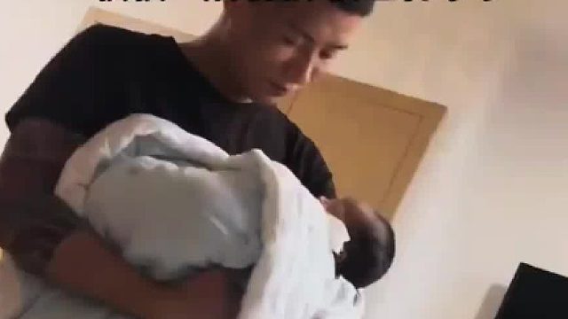 爸爸带娃一年前VS带娃一年后，“人和人刚认识的时候真好”