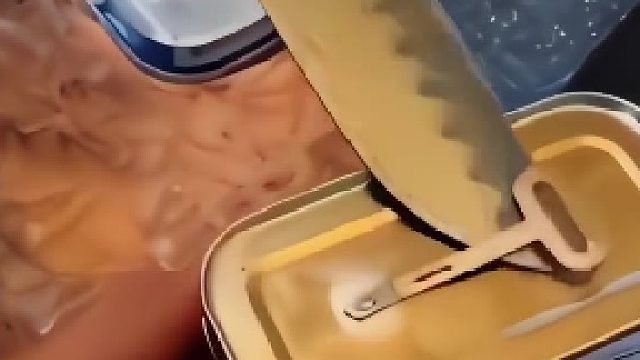 如何正确打开午餐肉罐头