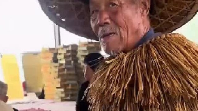 巴黎世家看到不得卖18万呀