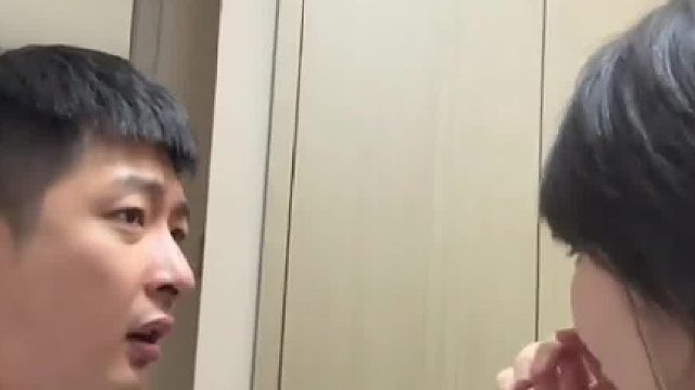 洗脚别太晚，她们会下班