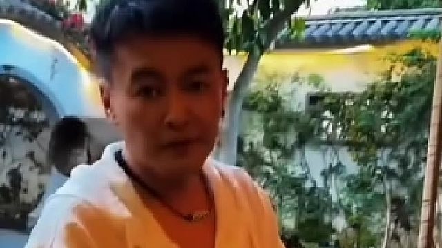 她们想免费吃住，然后还想管你的钱