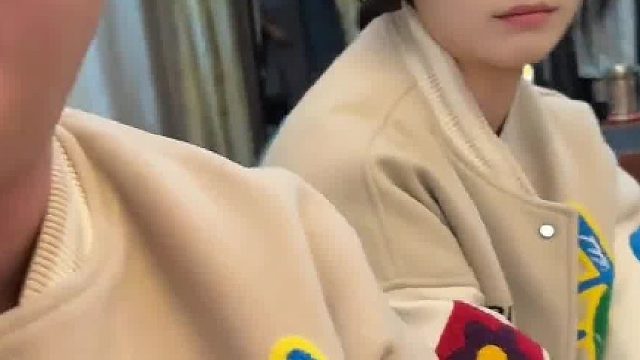 媳妇儿和好兄弟当我面儿穿情侣装