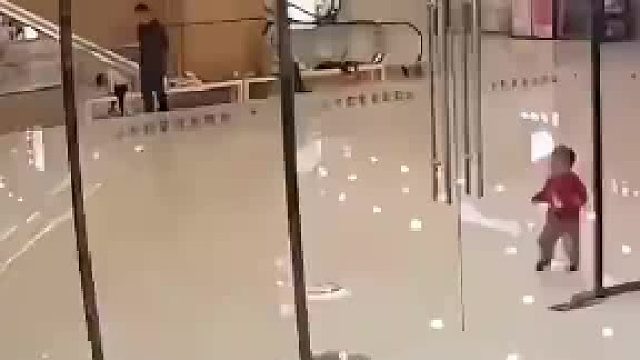 以为妹子是亮点，没想到后面大哥才是高手