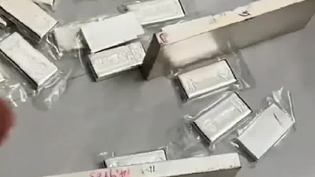妻子多年积蓄全买白银，丈夫当场看懵