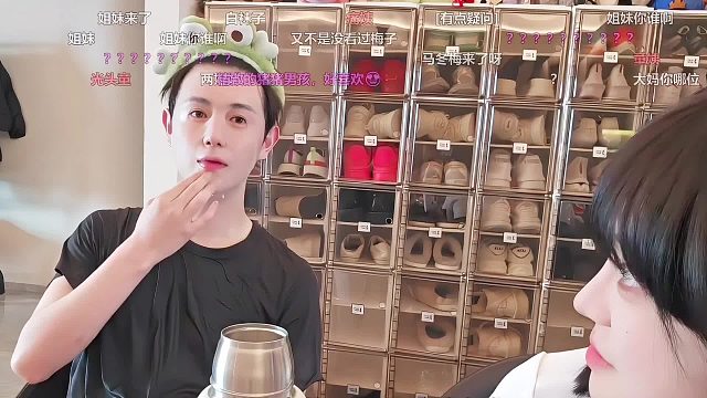 原来童锦程就爱吃这套，妹子精准拿捏童锦程