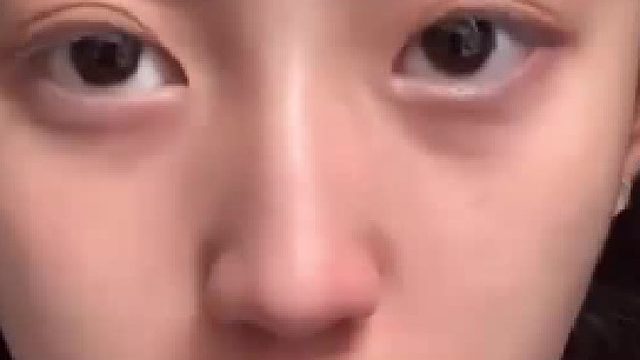 清纯女高，素颜自证清白